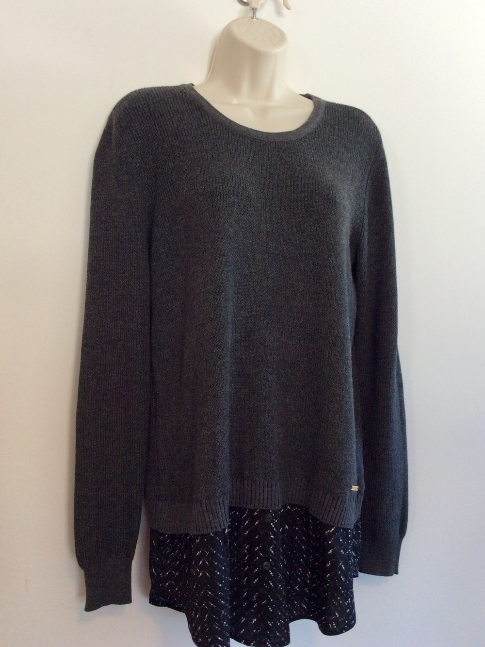 Women's M Charcoal Crewneck layered Sweater Ellen Tracy